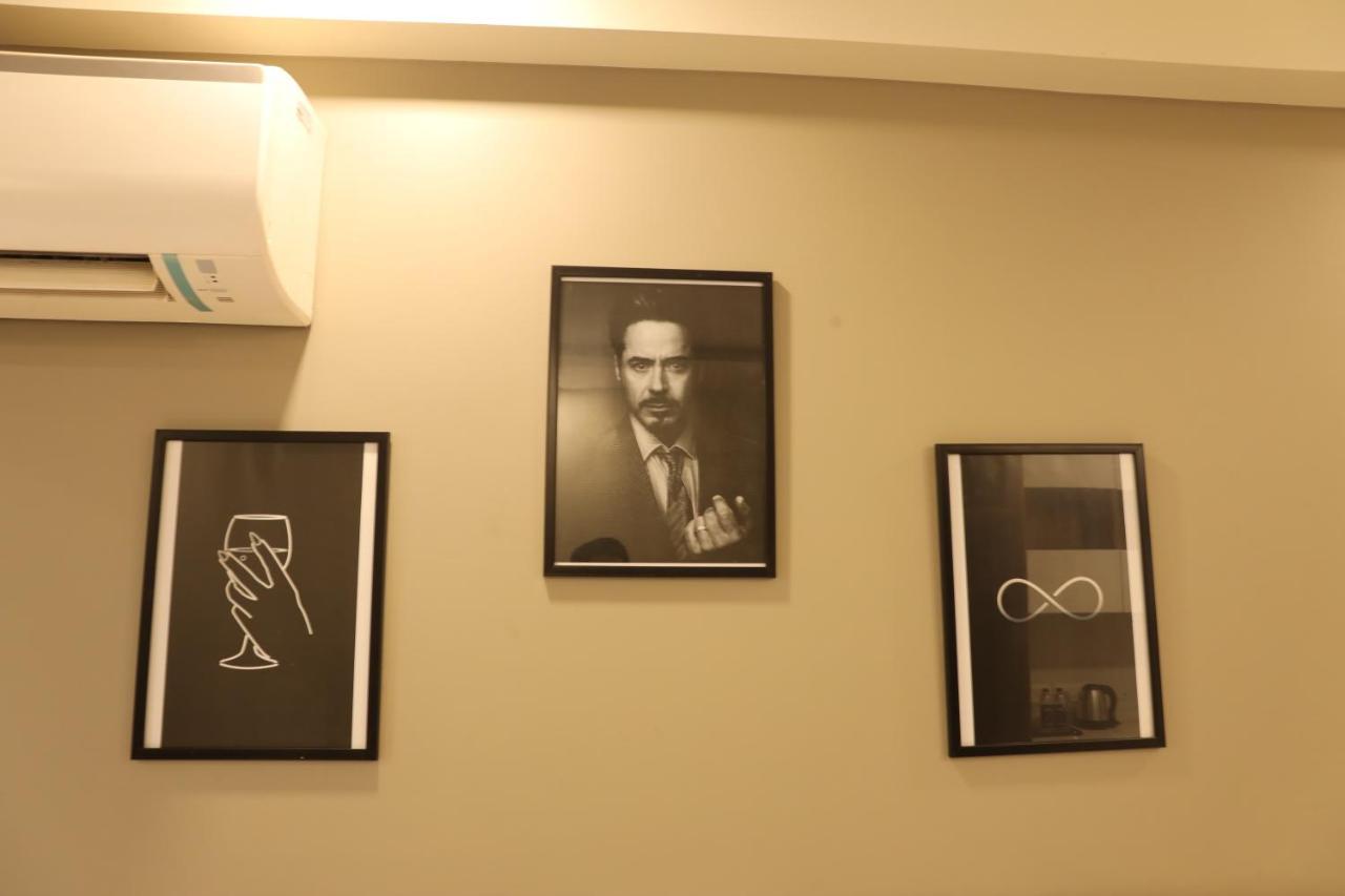 Vaabi Saabi Hotel Гургаон Екстериор снимка